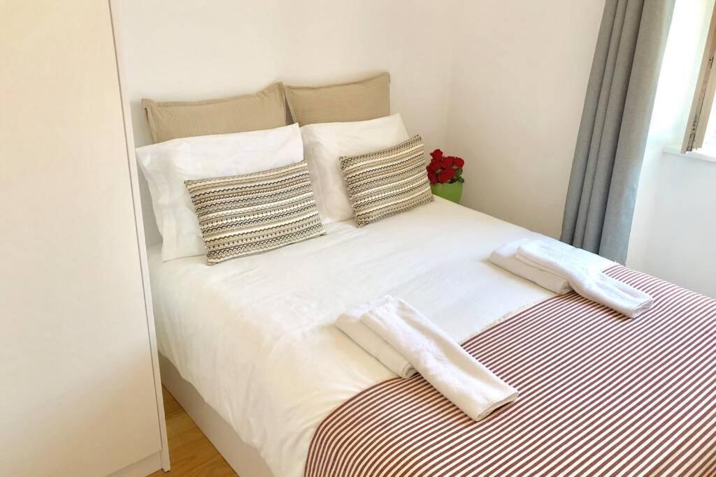 32 2 - Heart Of Lisbon Private Apartment, Bairro Alto Exteriör bild