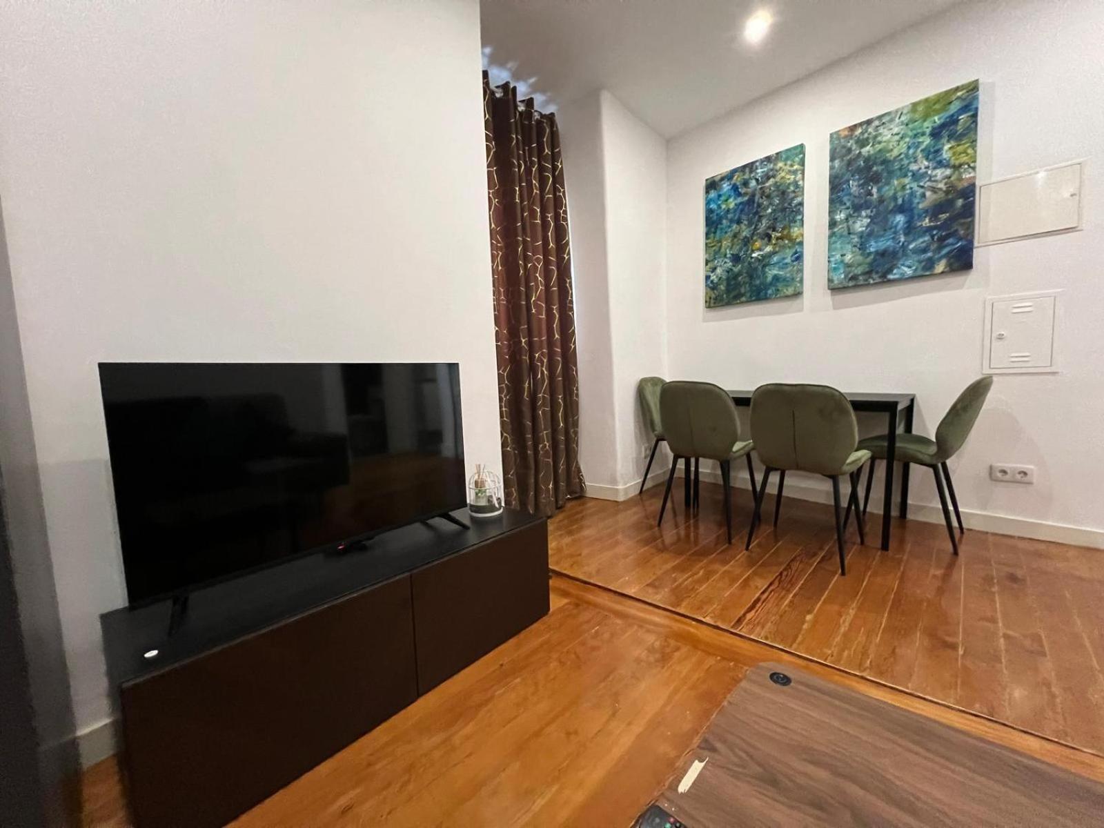 32 2 - Heart Of Lisbon Private Apartment, Bairro Alto Exteriör bild